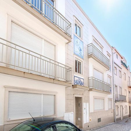 Charming Nazare Apartment-1 Minute To The Beach ภายนอก รูปภาพ