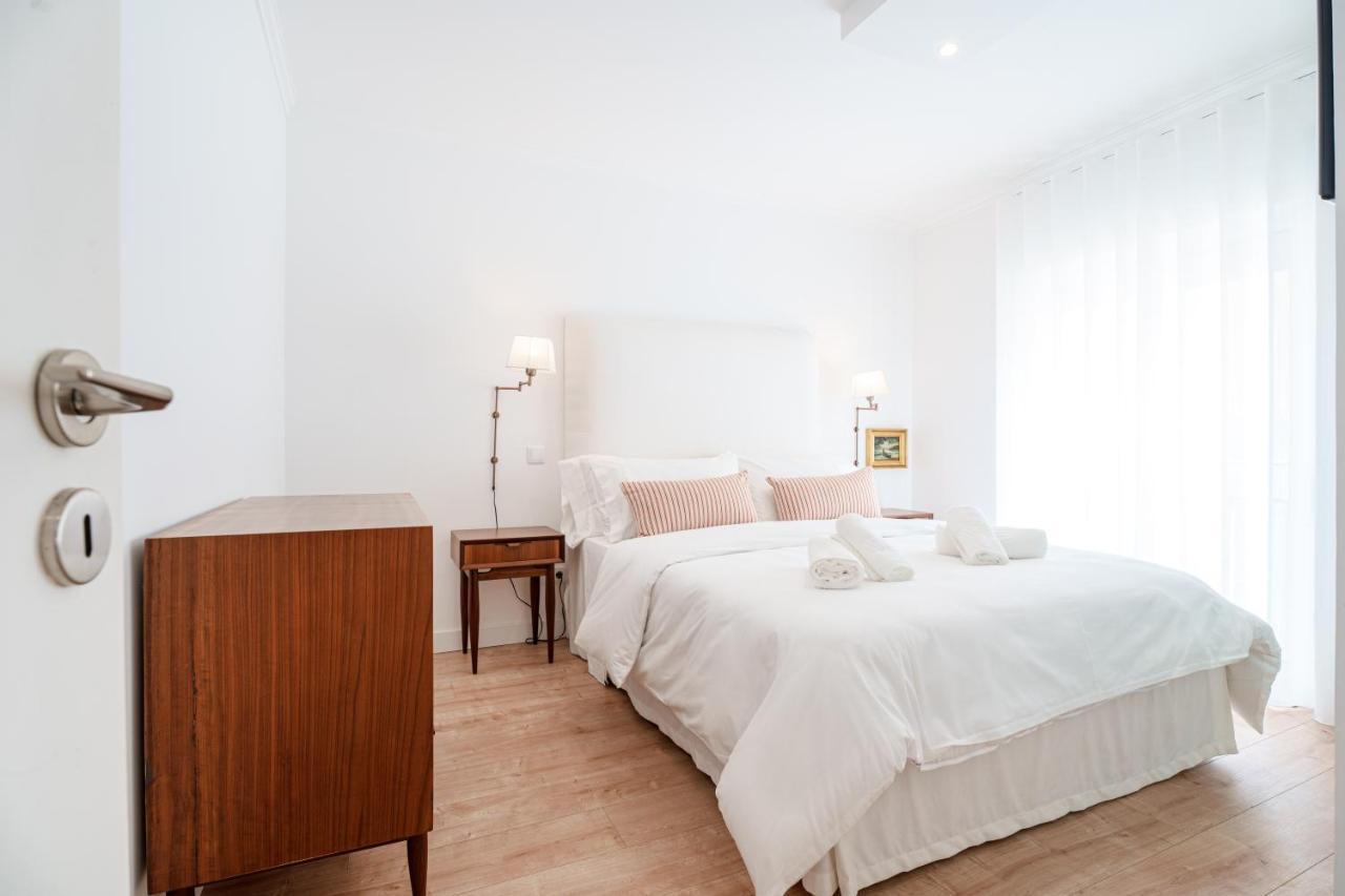 Charming Nazare Apartment-1 Minute To The Beach ภายนอก รูปภาพ