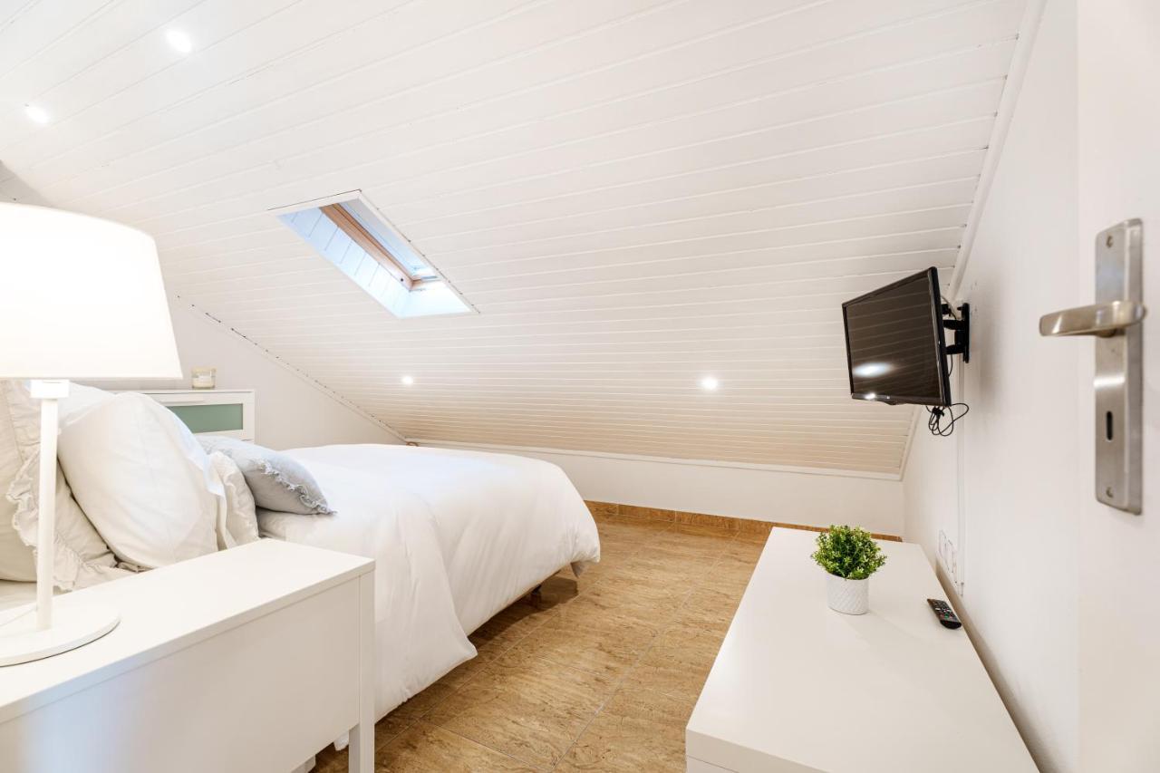 Charming Nazare Apartment-1 Minute To The Beach ภายนอก รูปภาพ